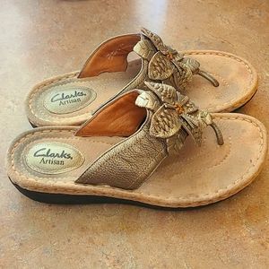 Clark's Womens Artisan Thong Sandal - Size 8.5